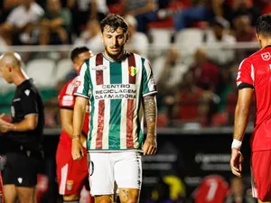 Ianis Stoica a atins mingea de 14 ori în meciul cu Benfica: ce notă a primit la finalul jocului
