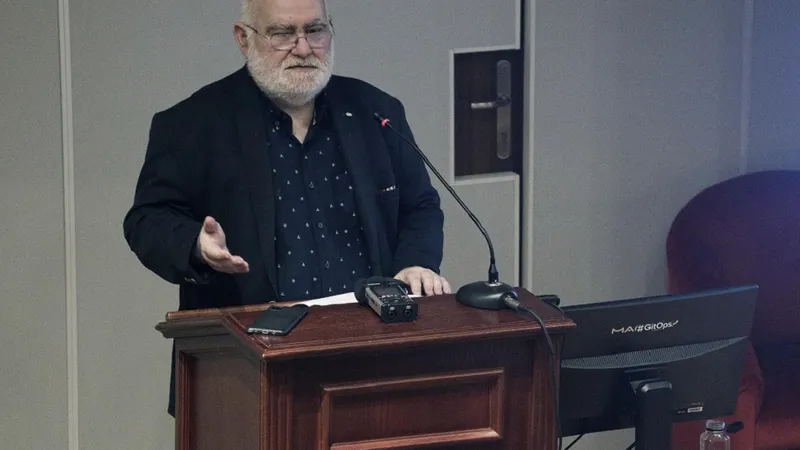 Ce salariu are Alfred Bulai, profesorul de la SNSPA acuzat de zeci de studente că le-ar fi hărțuit - Foto: Inquam Photos / Malina Norocea (rol ilustrativ)