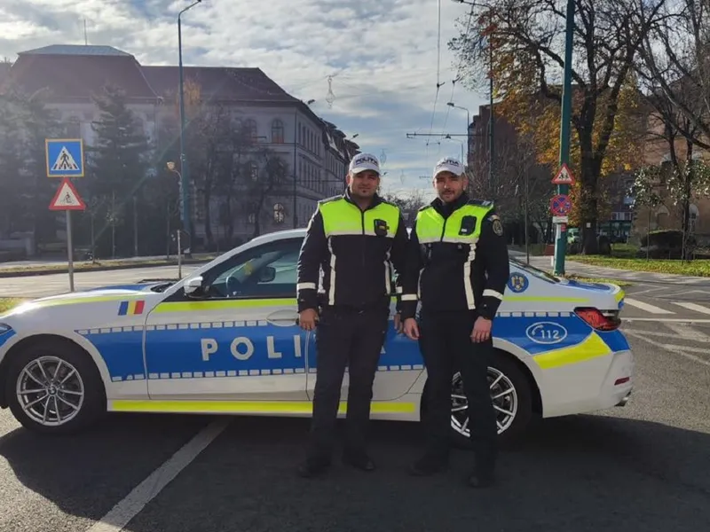 ine sunt polițiștii care au descoperit banii de pensii furați de la Poștă? Erau 10.000.000 de lei - Foto: Facebook/ Sindicatul Europol