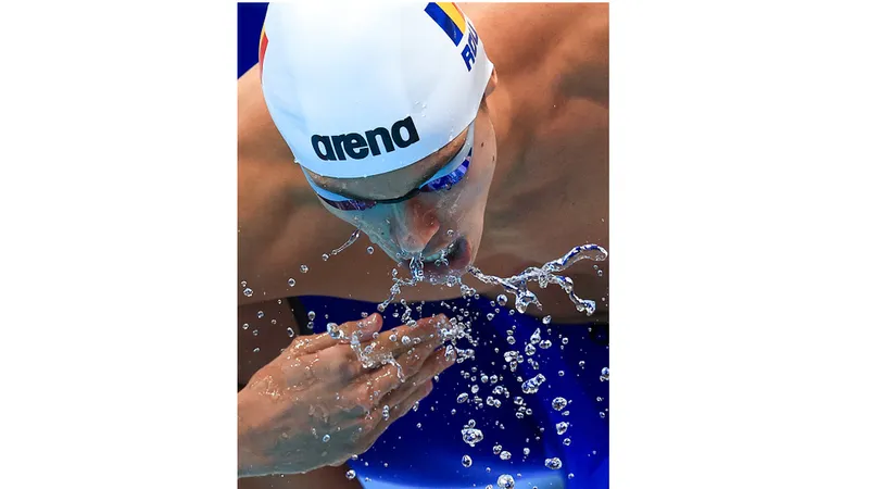 Înotătorul David Popovici (16 ani), elogiat de presa străină. Calificat în 3 dinale olimpice. Foto Getty Images
