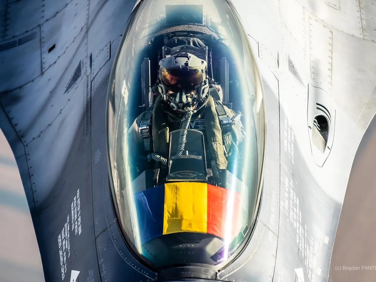 F-16