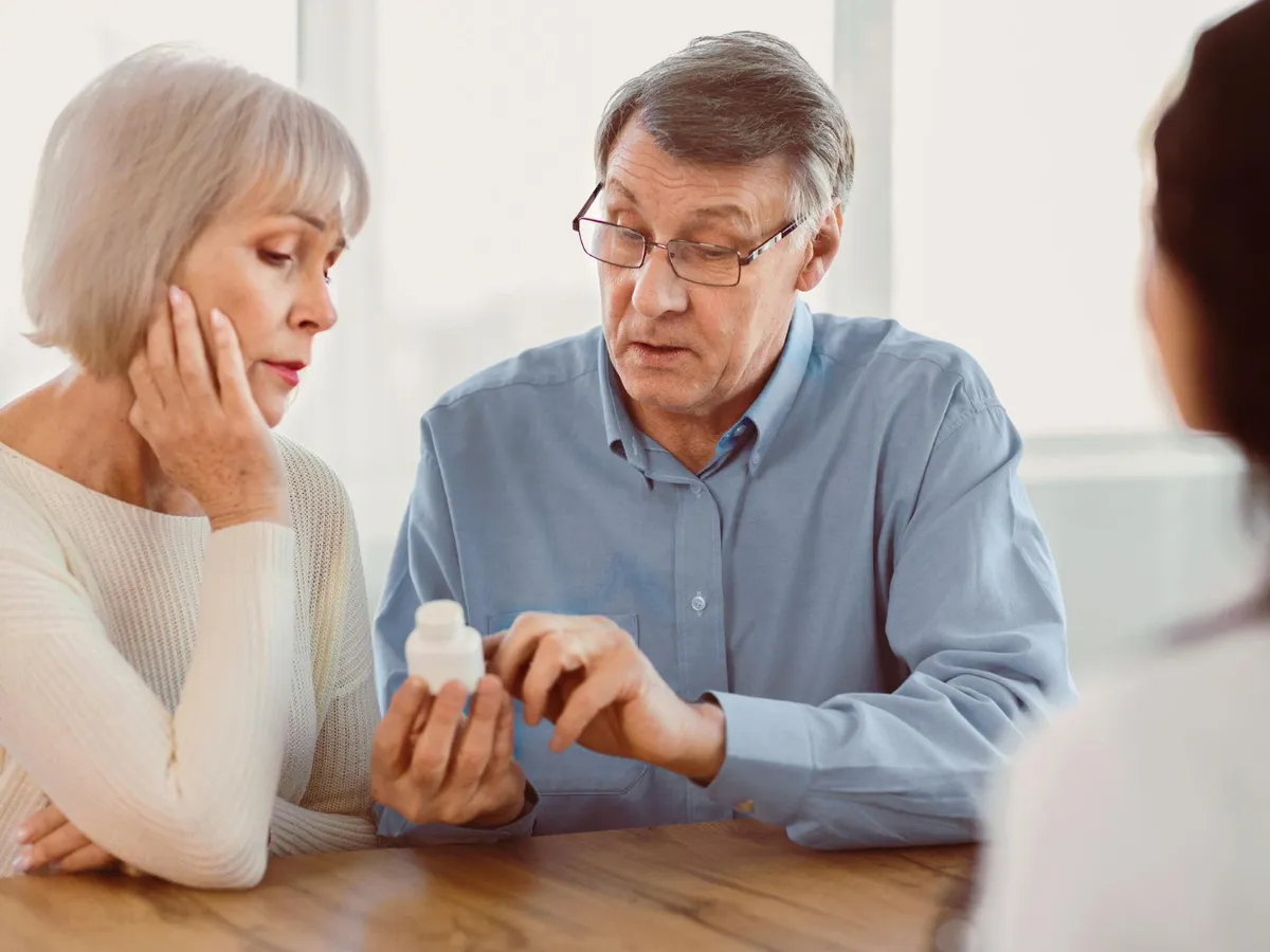 Pensionarii cu grupe trebuie să ia o pensie mai mare. Au contribuit mai mult. Cum i-a înșelat statul? - Foto: Freepik