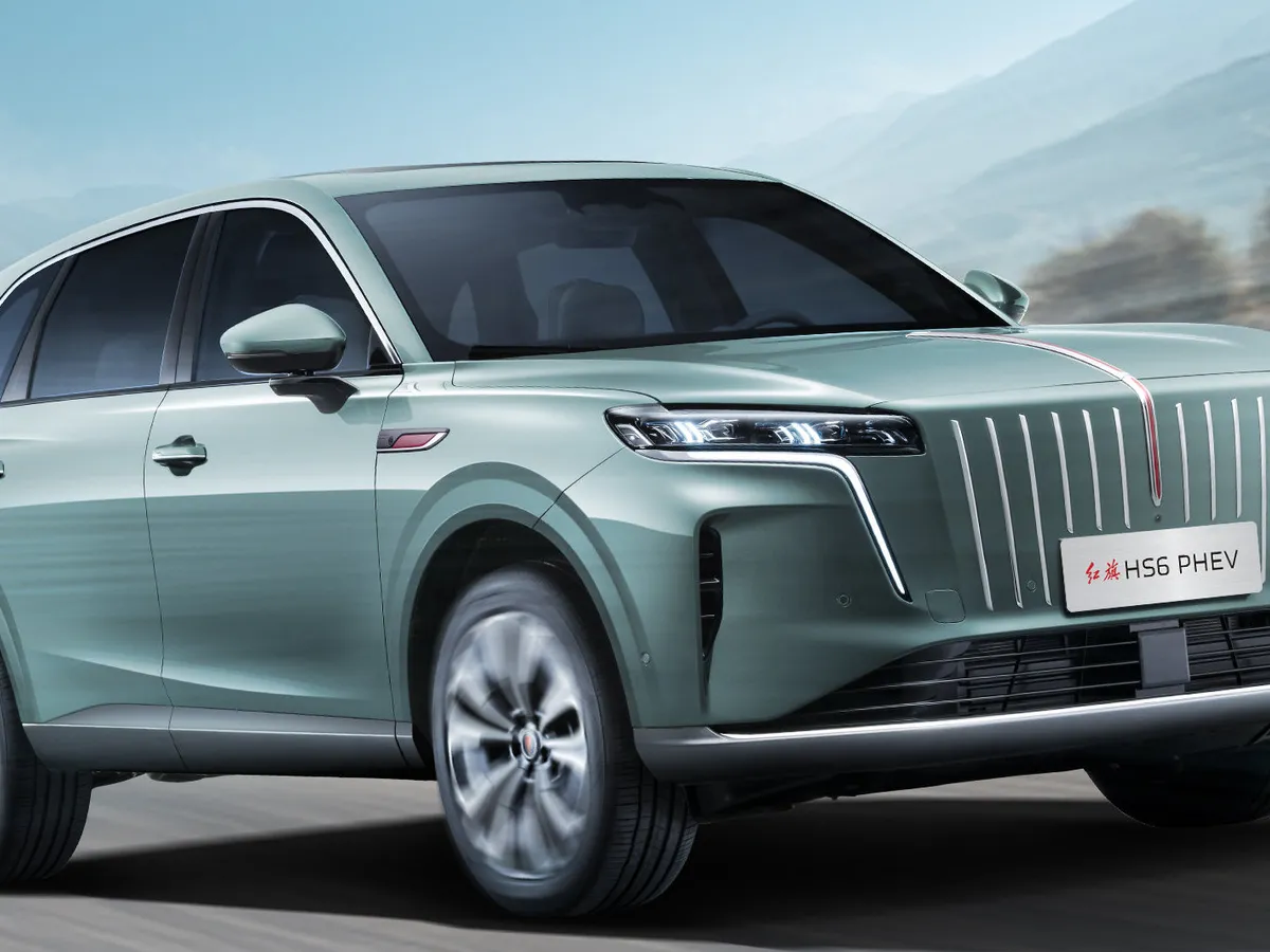 VIDEO Cum arată SUV-ul chinezesc plug-in hybrid care a făcut 2.327 km cu un plin? Nou record Guinness!