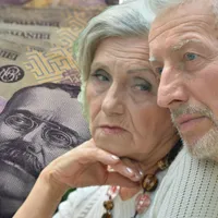 Pensionarii au luat la recalculare pensie cu 120 lei mai mică decât a spus guvernul. Cine e vinovat? - Foto: Freepik