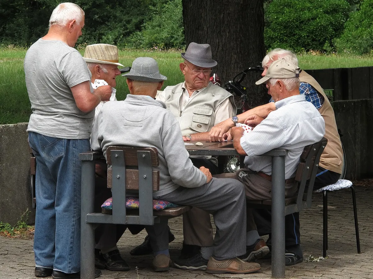 În timpul liber pensionarii se distrează