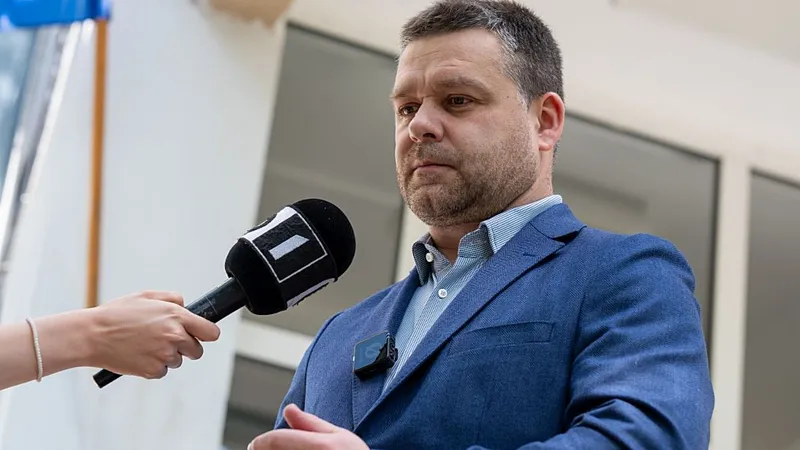 Ciprian Ciucu: La şedinţa Coaliţiei despre Anghel Saligny nu a câştigat nici Bolojan, nici Grindeanu - Foto: INQUAM PHOTOS/Alexandru Nechez