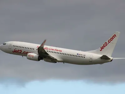 Un pilot a fost dat jos din avion de poliție chiar când se pregătea să decoleze. Ce a făcut? - Foto: Arhiva
