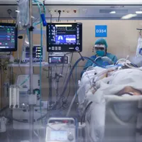 Bolnav de COVID în spital/FOTO: Getty