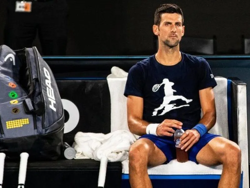 Djokovic, care refuză vaccinarea, acționar majoritar la o firmă ce dezvoltă un tratament anti-COVID / BBC