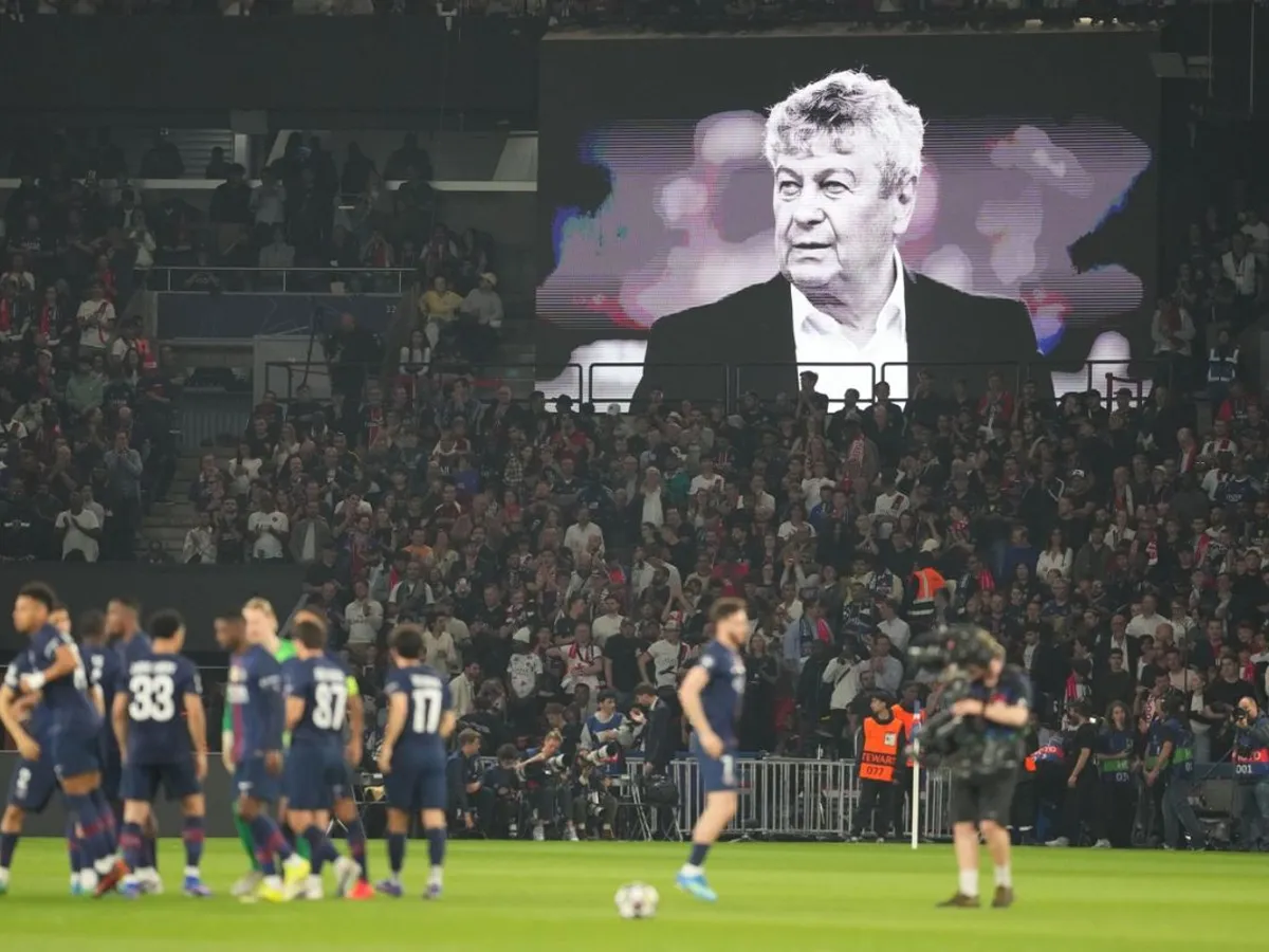 8 aprilie 2026. Meci de Champions League  Paris Saint-Germain - FC Liverpool. Finalul minutului de reculegere dedicat lui Mircea Lucescu - Foto: Profimedia Images