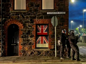 A treia seară de proteste în Irlanda de Nord. Doi adolescenți români, acuzați de agresiune sexuală - Foto: Profimedia Images