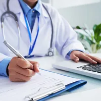 Medicii eliberau fișe fără să consulte candidații Foto: Freepik.com - rol ilustrativ