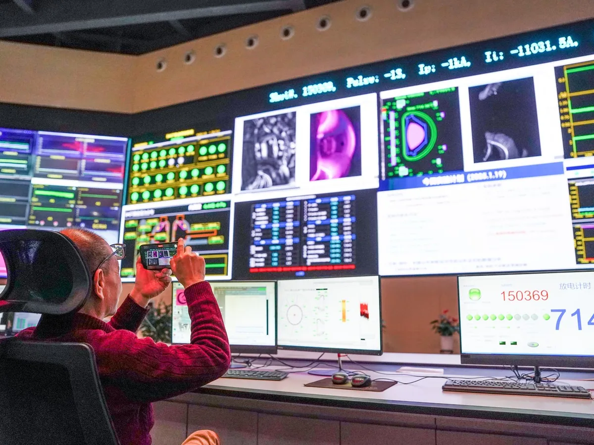 China, pas imens în fuziunea nucleară. „Soarele artificial” a menținut stabilă plasma la densități extreme