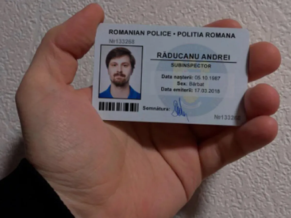 Banii românilor, în pericol! ”Mi-a trimis o legitimație de polițist. BNR întreba cât am în cont” - Foto: Reedit