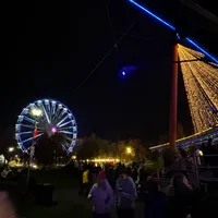 Cum cheltuiești 350 de lei cu copilul, în 2 ore, la Târgul de Crăciun West Side - Foto: Newsweek