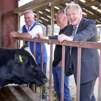 Marea Britanie ar putea renunța la distanțarea fizică din iunie, a anunțat Boris Johnson/FOTO: Facebook/Boris Johnson