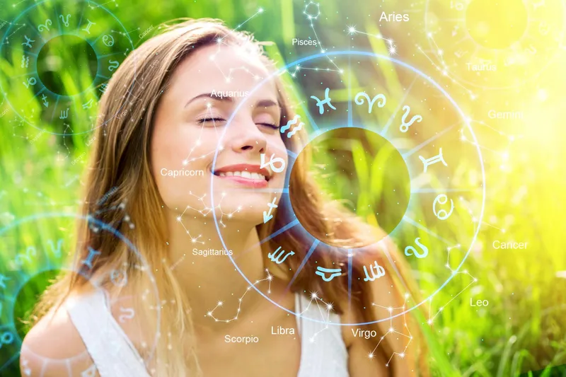 Horoscop weeekend 17-19 aprilie - Foto: Freepik