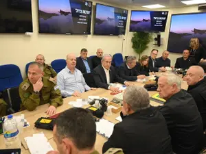 Ministrul Benjamin Netanyahu participă la o reuniune a cabinetului de război la Ministerul israelian al Apărării din Tel Aviv, Israel. Foto: profimedimages.ro