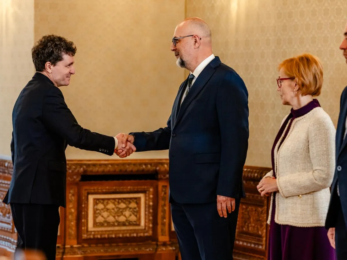 Nicușor Dan salută delegația UDMR - Foto: Administrația Prezidențială