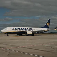 Pasagerii care călătoresc cu Ryanair au voie să ia doar un anumit tip de bagaje. Anunțul companiei foto: Ryanair(fotografie cu caracter ilustrativ)