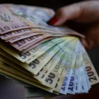 Ministerul Muncii anunță creșterea salariului minim la 2.550 de lei de la 1 ianuarie 2022. / Foto: playtech.ro