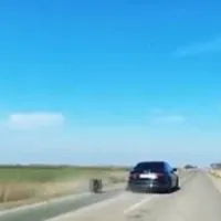 VIDOE Momentul în care mașina președintelui Serbiei își pierde o roată. Gonea cu 200km/oră - Foto: Youtube
