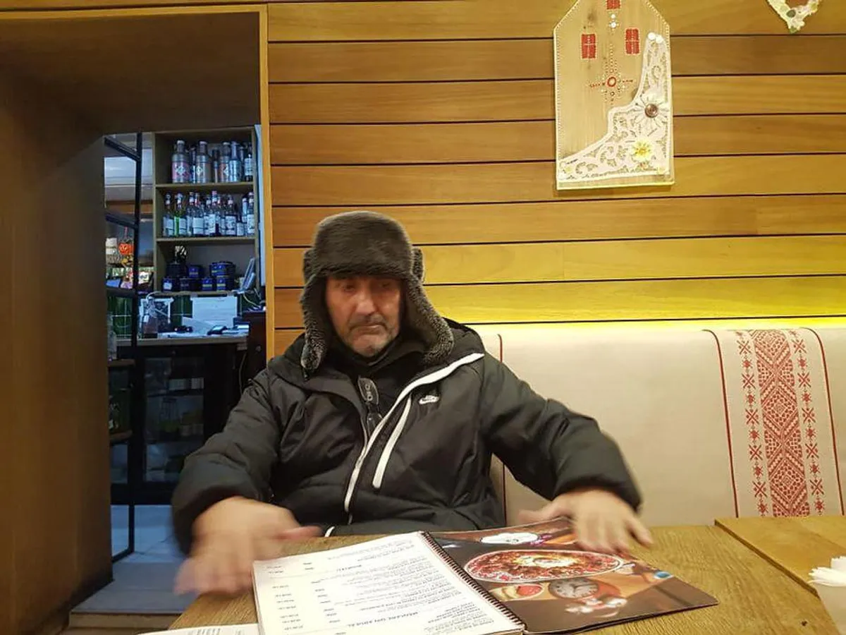 Cum a ajuns interlopul Coco, prieten cu Hagi, Borcea și Nicu Gheară Foto: playsport.ro
