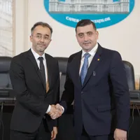 George Simion aduce la șefia AUR un prieten al Rusiei care propagă teorii ale conspirației în școli - Foto: Facebook / George Mihalcea