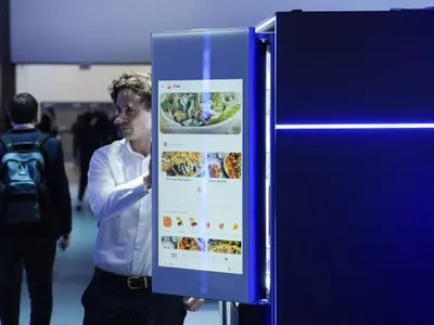 Bespoke AI Family Hub, de la Samsung, expus la CES TechShow, în Las Vegas - Foto: Profimedia Images