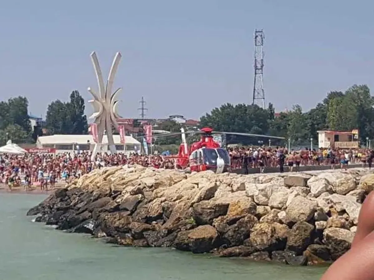 Zona stabilopozilor din Costineşti, unde aduce Marea orice - Foto: News.ro