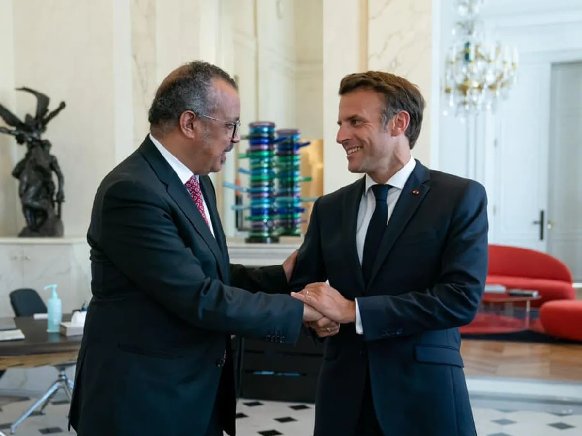 Secretarul OMS și președintele Franței