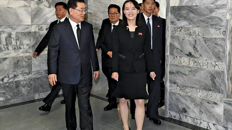 Sora lui Kim Jong Un, Kim Yo Jong, a fost evocată ca potențial succesor, pe fondul întrebărilor legate de capacitatea ei de a conduce într-o societate dominată de bărbați.
