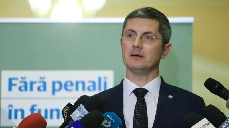 Barna: L-am informat pe Cîțu despre modul de raportare a deceselor persoanelor cu COVID. Foto Inquam Photos/George Călin