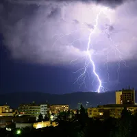 Cum poți fi lovit de fulger deși ești în casă - Foto: Pexels (cu rol ilustrativ)