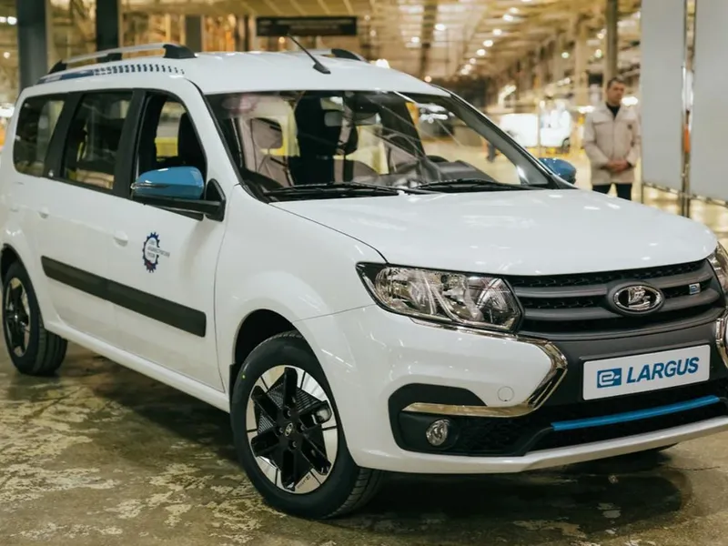 Rușii încep producția Dacia Logan MCV electrică. Se numește Lada e-Largus, are până la 163 cai - Foto: kommersant.ru