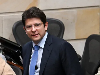 Senatorul conservator Miguel Uribe, candidat la președinția Columbiei la alegerile din mai 2026, este în stare critică după ce a fost împușcat în cap sâmbătă, la Bogota Foto: profimediaimages.ro