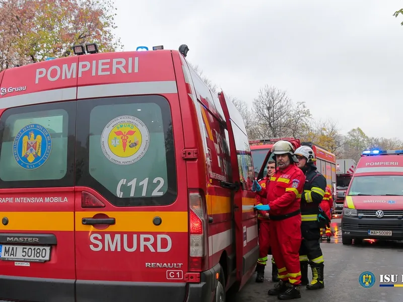 Tragedie lângă București. Femeie ucisă de bucăți de gheață desprinse de pe un bloc - Foto: ISU B-IF (rol ilustrativ)