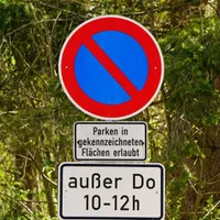 Indicatorul 286 marchează o zonă de oprire restricționată - Foto: echo24.de