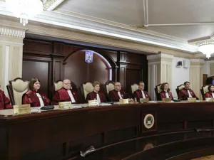 CCR discută cererea unui candidat pentru Cotroceni de anulare a alegerilor din 4 mai Foto:Inquam Photos / Octav Ganea