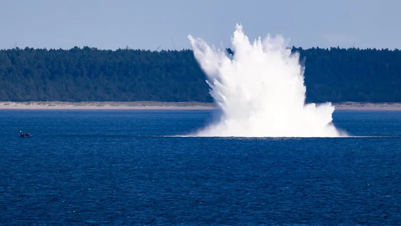 Explozia unei mine marine - Foto: Profimedia images - Caracter ilustrativ