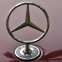 Mașinile Mercedes Benz vor avea supercomputere, în urma parteneriatului cu gigantul Google - Foto: Pixnio/Bicanski