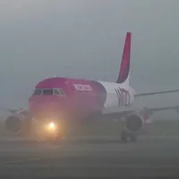 Deși Iașul are sistem ILS scump de „aterizare fără pilot”, ceața a încurcat vacanțele - Foto: stireadeiasi.ro
