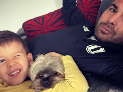 Câți bani îi dă Adrian Mutu lui Tiago pentru a-și face patul în fiecare dimineață. 