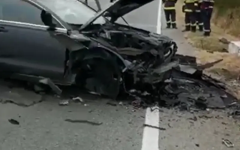 Un cap de pod nu a vrut să sară din fața unui Audi A6. / Foto: Info Trafic 24, Facebook