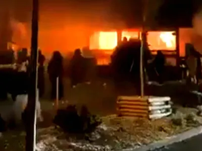 Carnagiu în noaptea de Revelion! Cel puțin 40 de morți și 100 de răniți, după un incendiu la o stațiune de schi