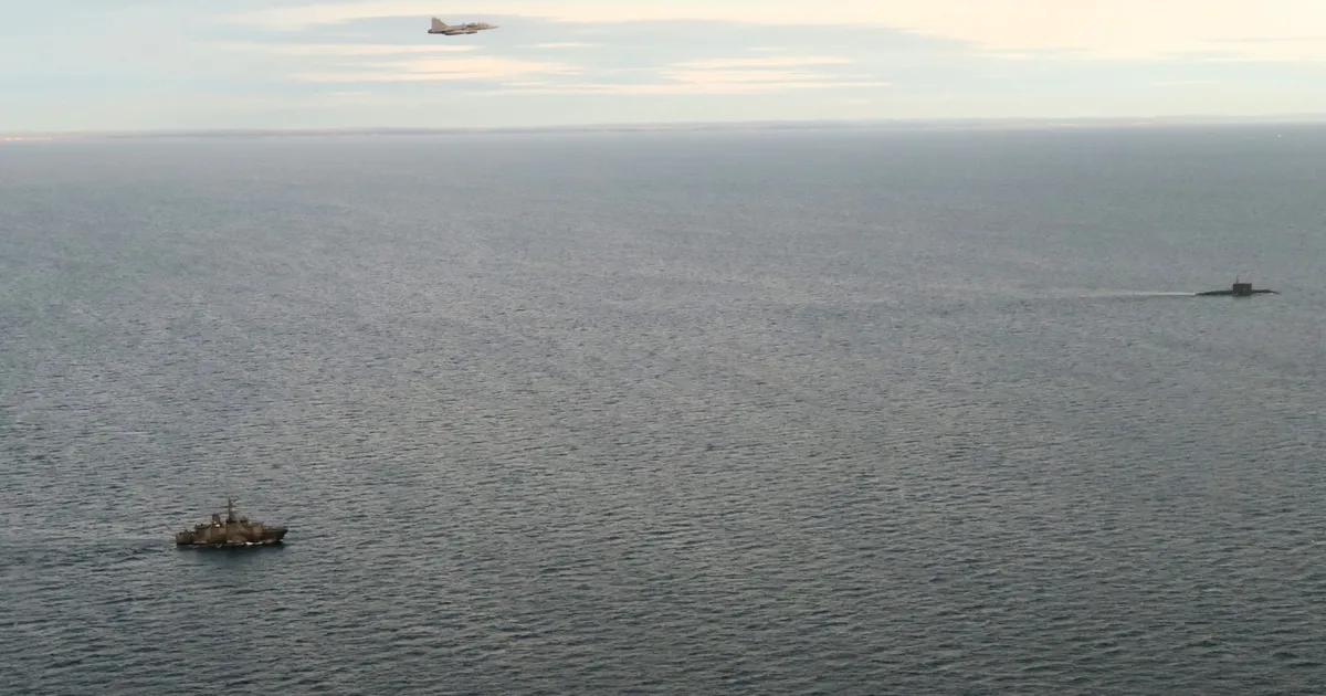 Suba Rusesc Alertă în Marea Baltică. Armata suedeză a detectat un submarin rusesc ...