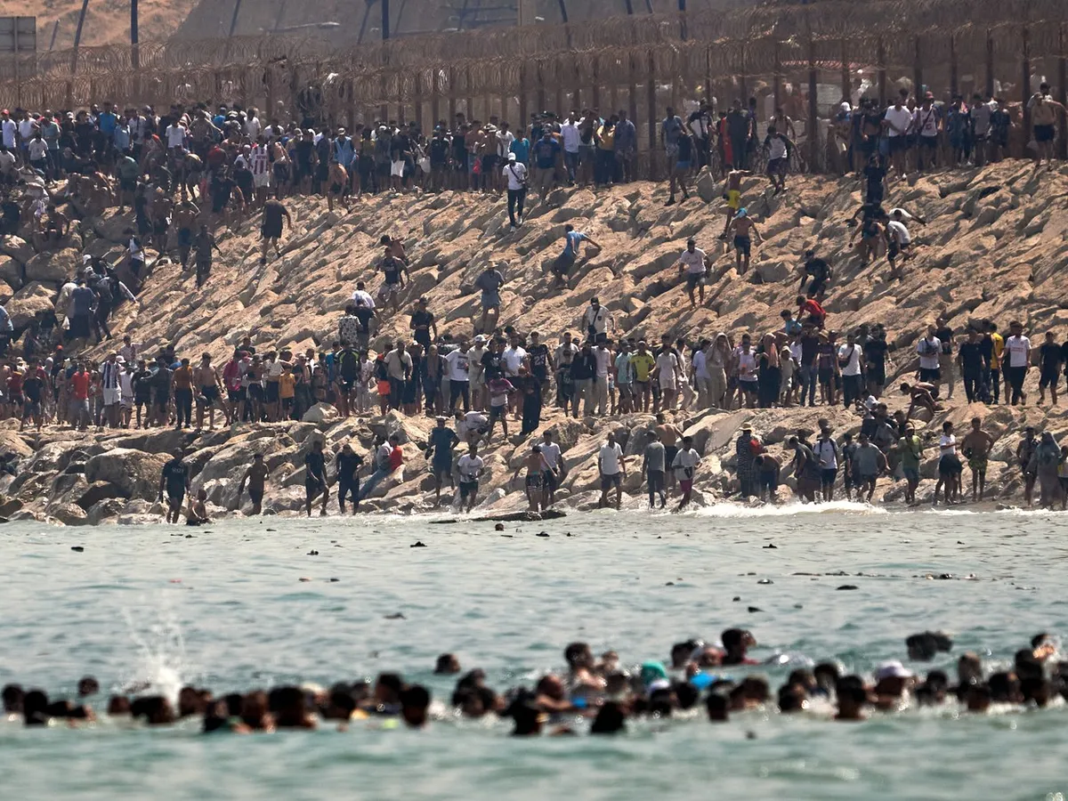 Peste 1.500 de migranți din Maroc au năvălit în Spania în câteva ore - Foto: Profimedia Images (imagine cu  rol ilustrativ)