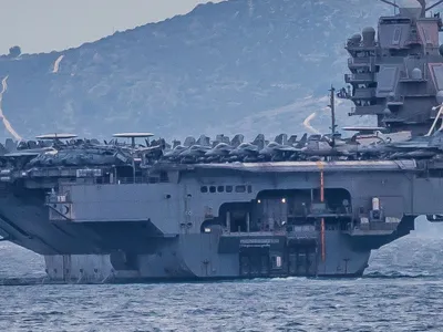 3 aprilie. USS Gerald Ford pleacă din portul Split, din Croaţia - Foto: Profimedia Images