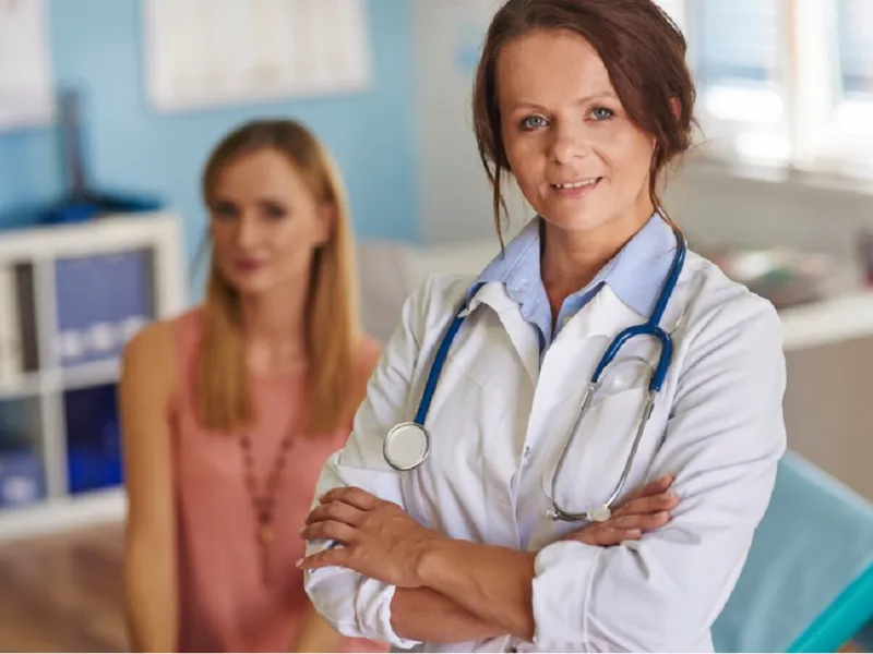 pacienții ajung la medic după ce au fost „consultați” de ChatGPT - Foto: freepik (rol ilustrativ)