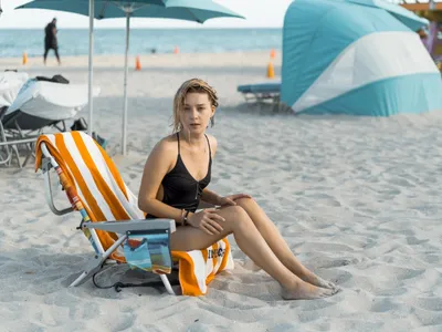 Femeie pe plajă - Foto: Freepik (Imagine cu rol ilustrativ)